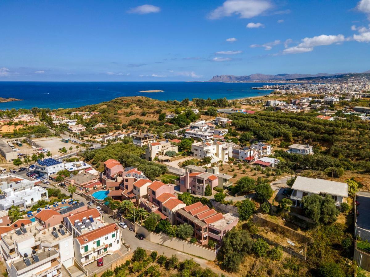 Theos Village Apartments カト・ダラトソ エクステリア 写真