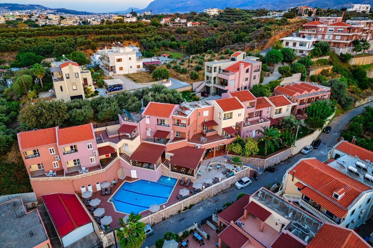 Theos Village Apartments カト・ダラトソ エクステリア 写真