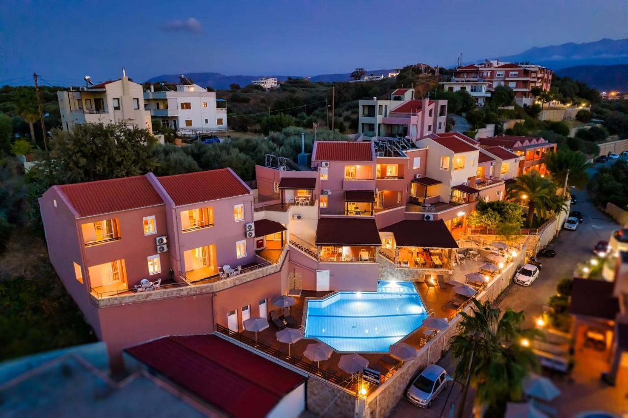 Theos Village Apartments カト・ダラトソ エクステリア 写真