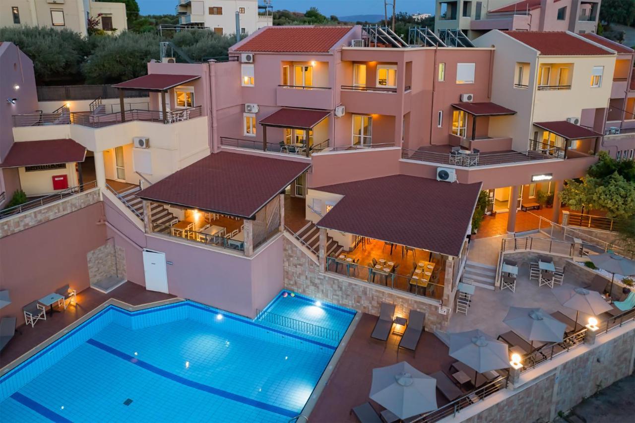 Theos Village Apartments カト・ダラトソ エクステリア 写真