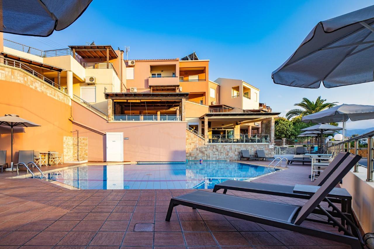 Theos Village Apartments カト・ダラトソ エクステリア 写真