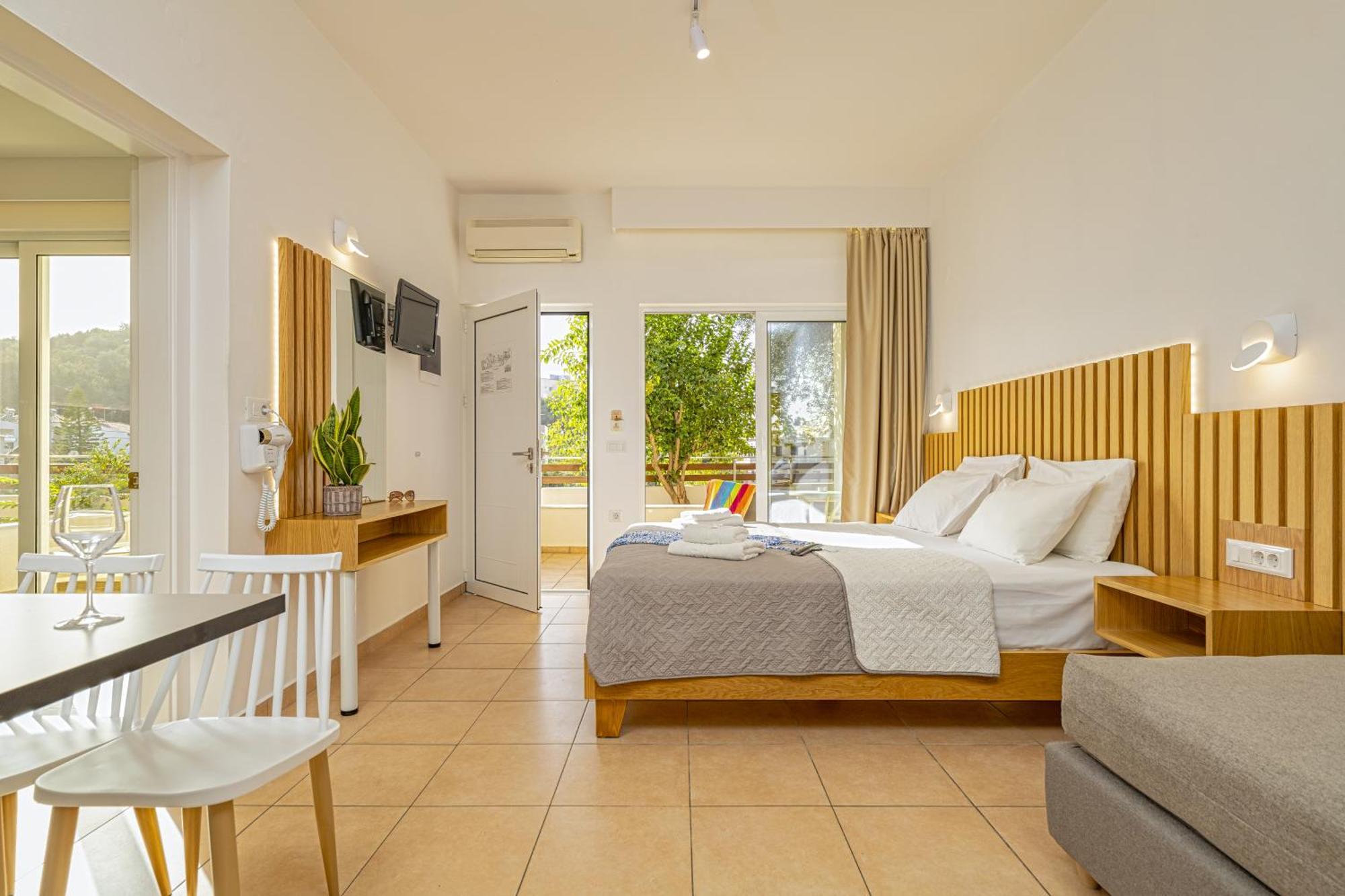 Theos Village Apartments カト・ダラトソ エクステリア 写真