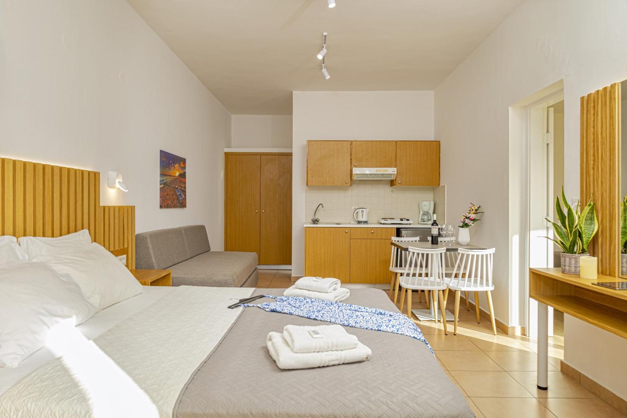 Theos Village Apartments カト・ダラトソ エクステリア 写真